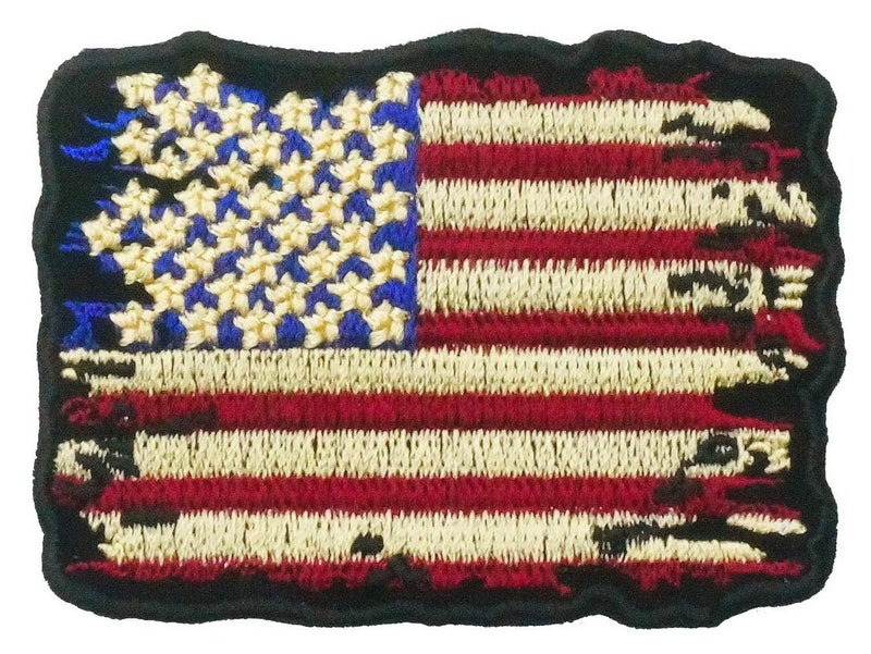 Graphic Dust Vintage War Torn US USA United States of America Flag Embroidered Iron On Patch Distressed American USA Flag Old Style Applique Army Military Uniform Costume White Red Blue